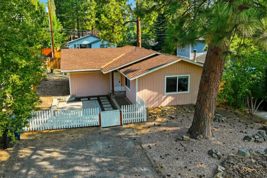 1454 NW Fresno Avenue, Bend, OR 97703 - #2