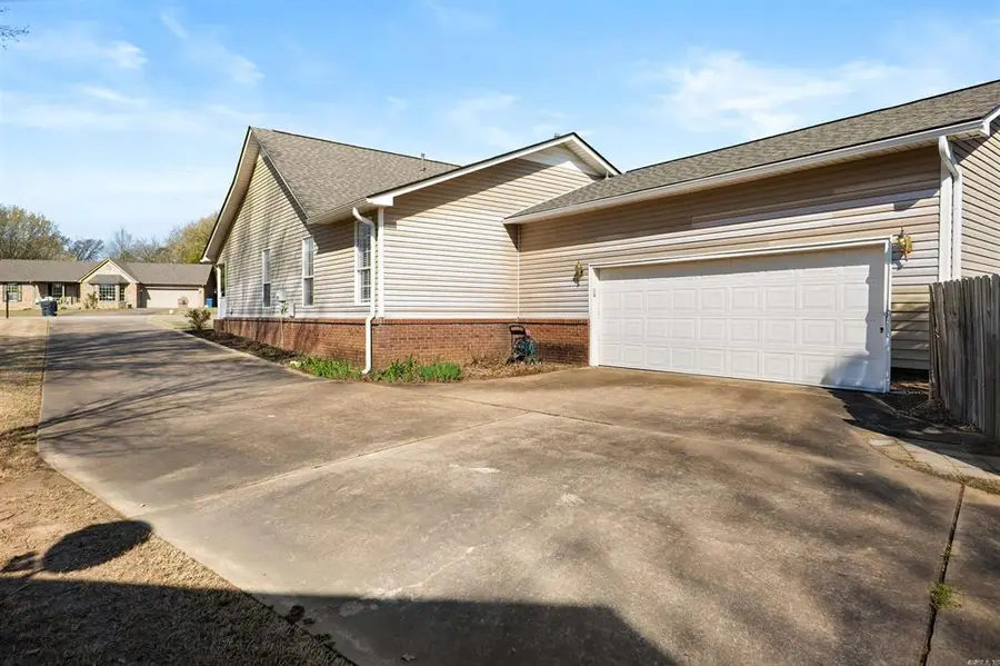 3402 Brentway Circle, Jonesboro, AR 72404 - #2