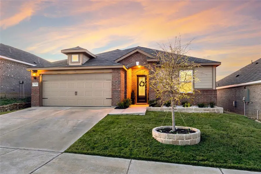 7621 Duck Bay Road, Fort Worth, TX 76120 - #2