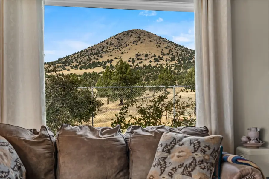 19369 Us 26, Mitchell, OR 97750 - Image #3