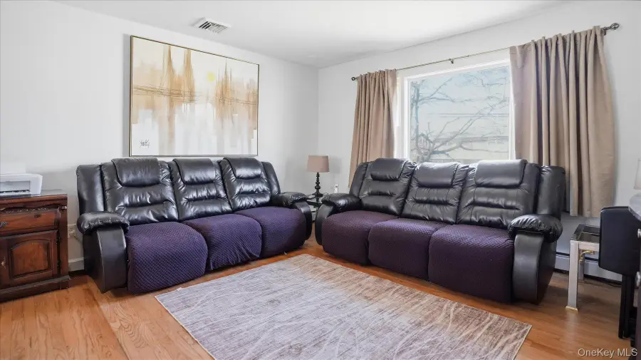 147 Coates Avenue N, Holbrook, NY 11741 - #3