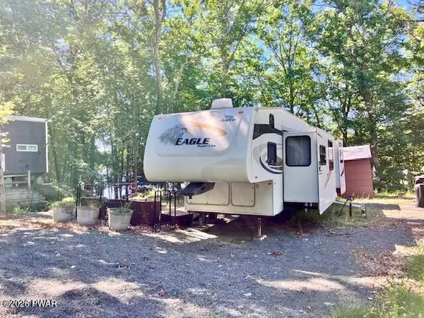 108 Lake Adventure Drive, Milford, PA 18337