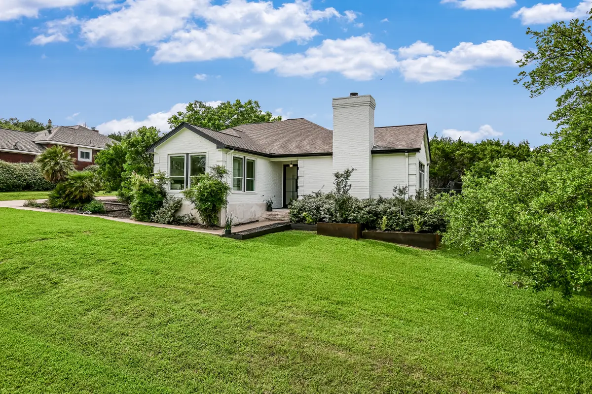 621 Peterson Ln, Lakeway, TX 78734 - #1