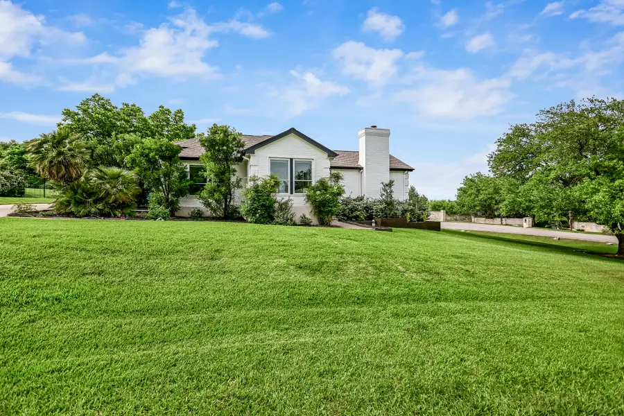 621 Peterson Ln, Lakeway, TX 78734 - #2