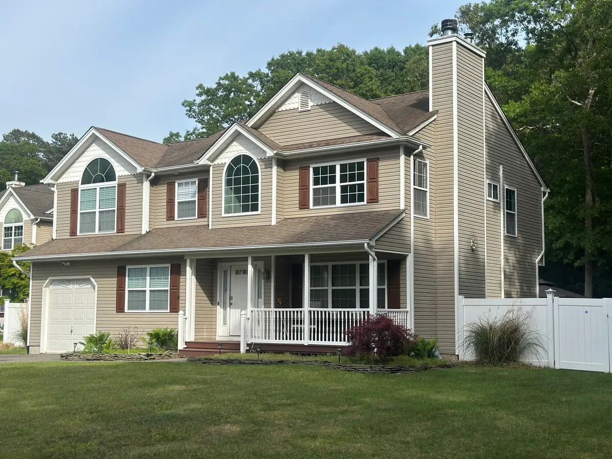 18 Mill Lane, Medford, NY 11763 - #1