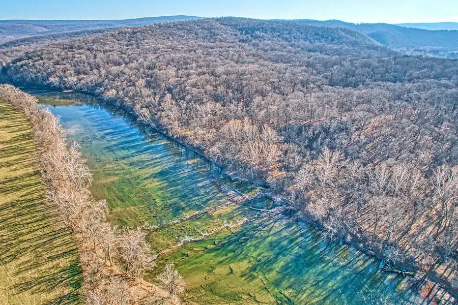 222 Barred Owl Ln, Boyce, VA 22620 - Image #2