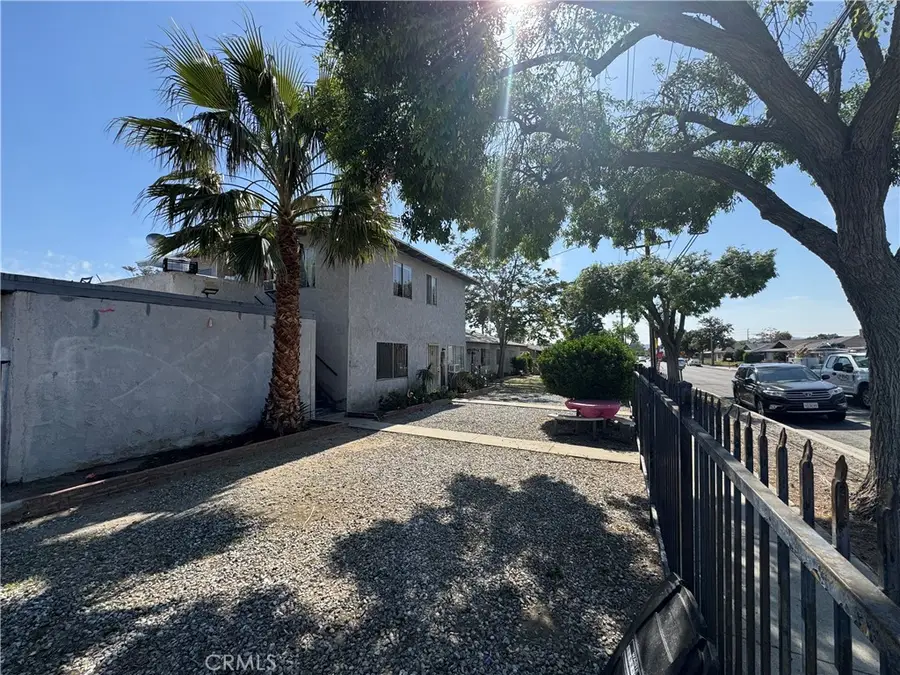 651 W Devonshire Avenue, Hemet, CA 92543 - Image #2