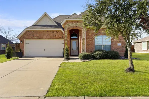 3233 Clear Springs Drive, Forney, TX 75126