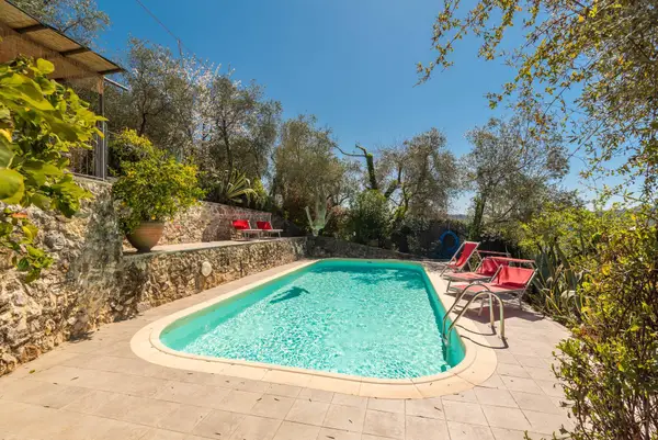 Address Withheld By Seller, San Diego, CA 92117