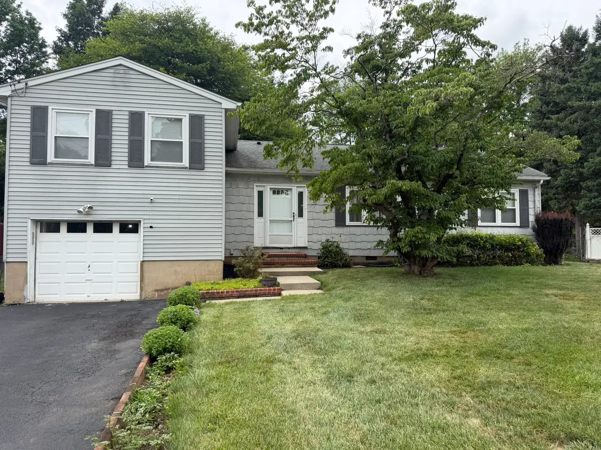652 Holly lane, North Brunswick, NJ 08902 - #1