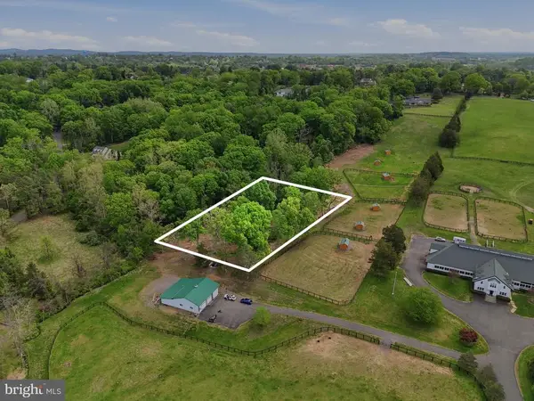 Leigh Rd, WARRENTON, VA 20186