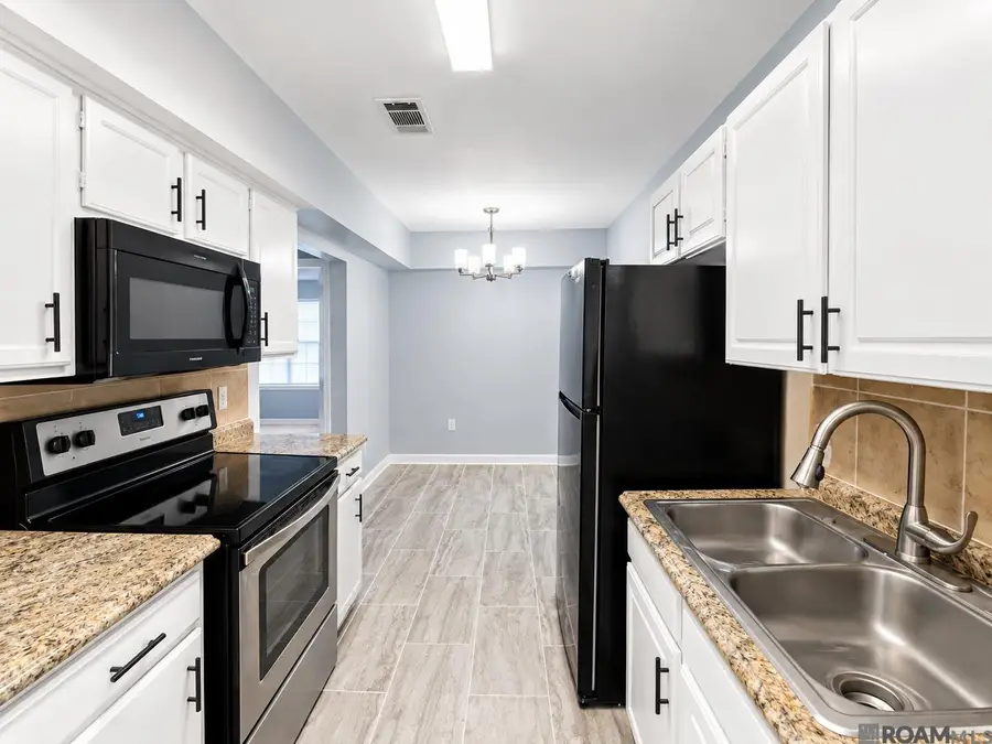 3482 King Bradford Dr, Baton Rouge, LA 70816 - #3