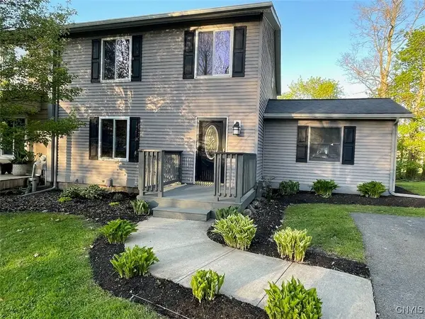 10 Pond Path, Oswego, NY 13126