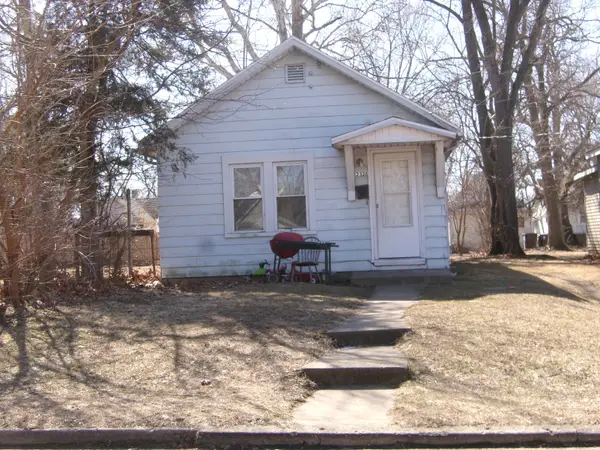 2328 W Antoinette Street, Peoria, IL 61605