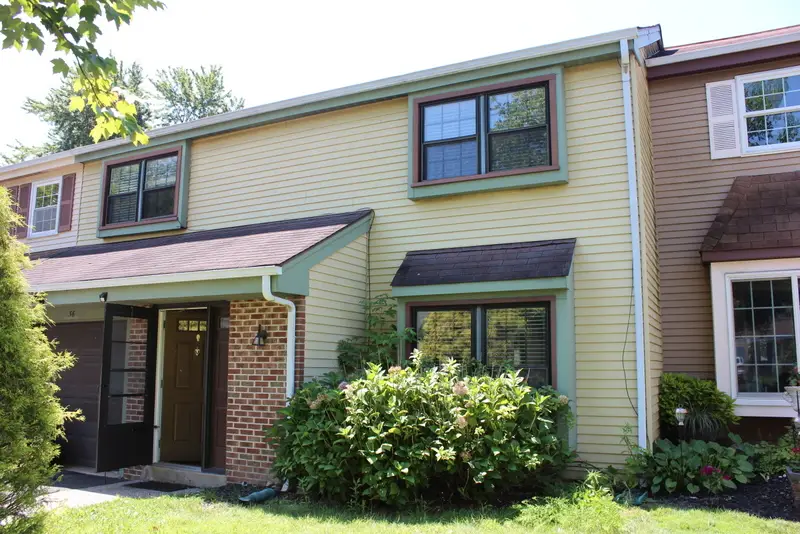 36 Greenwoods Dr, Horsham, PA 19044 - #2