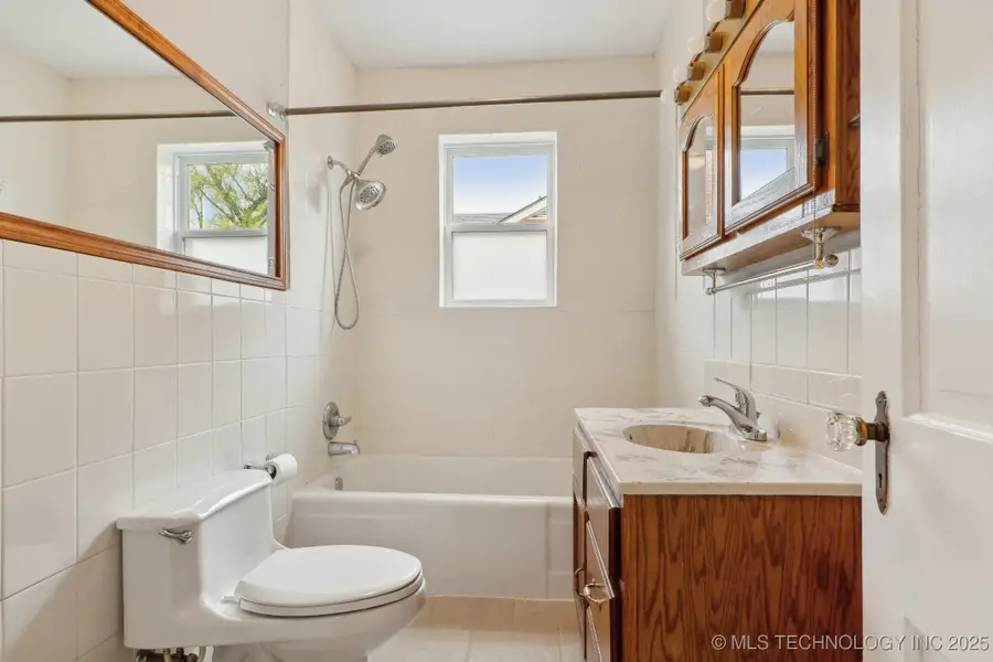 204 S Jamestown Avenue, Tulsa, OK 74112 - Image #3