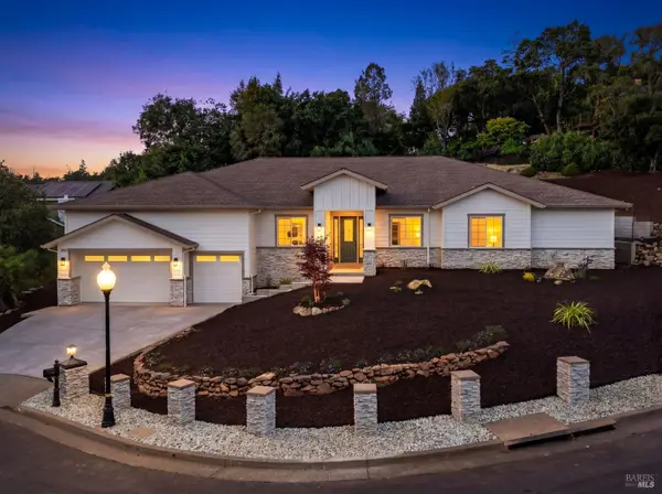 3817 Moss Hollow Court, Santa Rosa, CA 95404