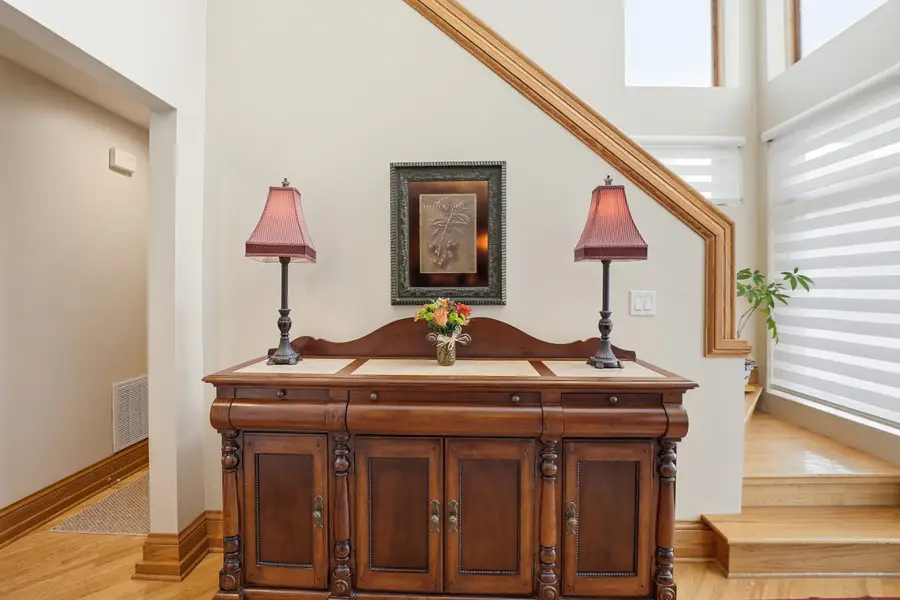 15 Manchester Lane, Elmhurst, IL 60126 - #3