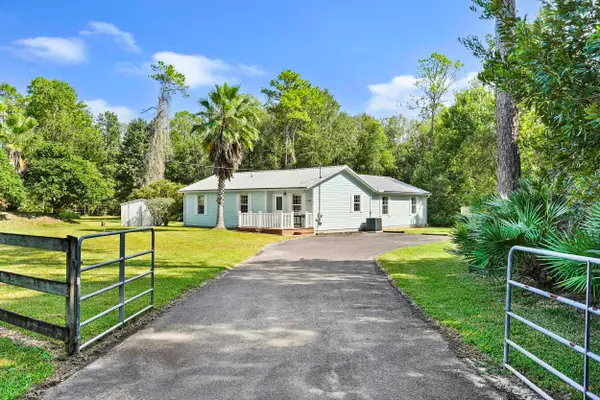 7984 Hamilton Ave, Hastings, FL 32145