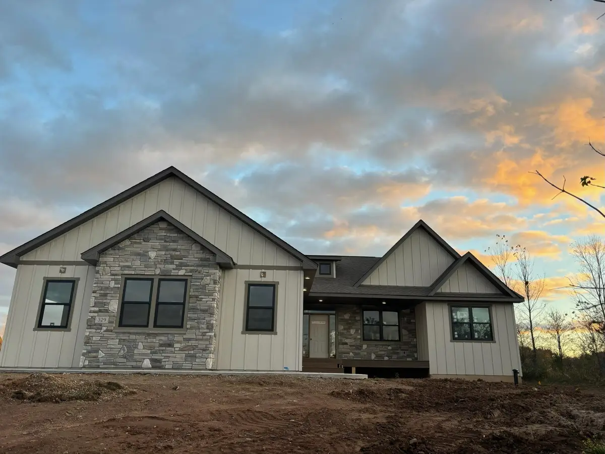 329 138th Avenue, Saint Joseph, WI 54082 - #1