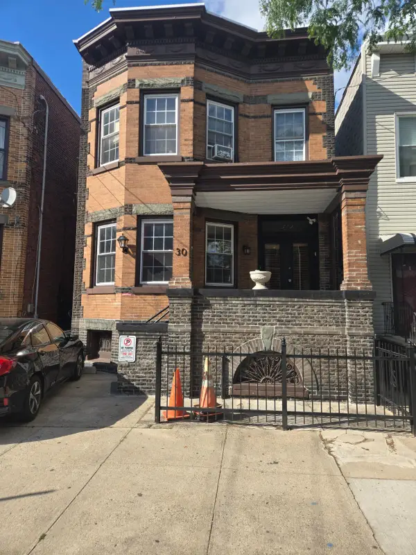 30 Irving St #1, Jersey City, NJ 07304