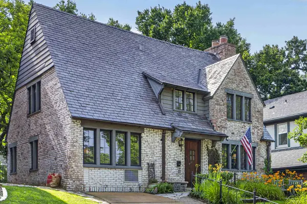 428 Oakley Drive, Clayton, MO 63105