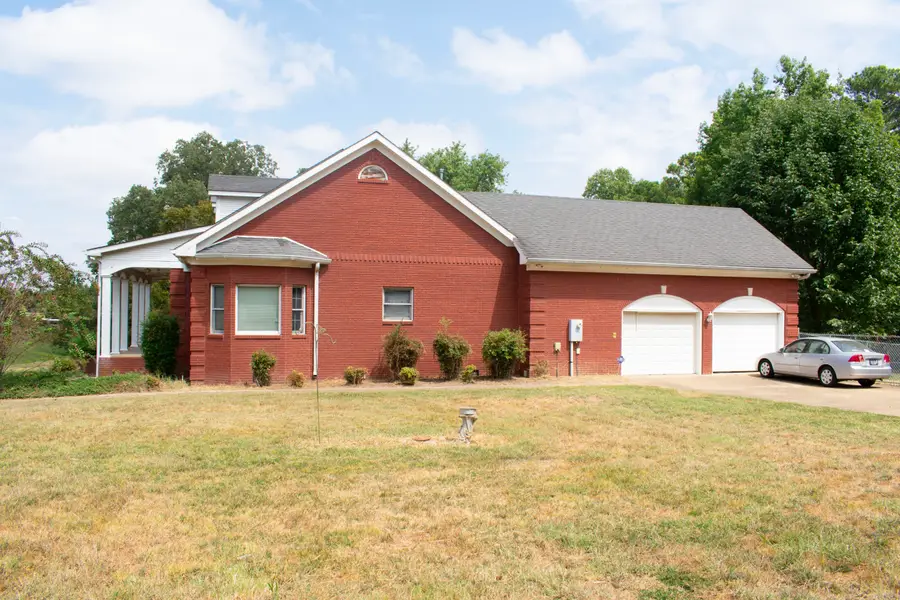 2942 Troy Hickman, Union City, TN 38261 - #2
