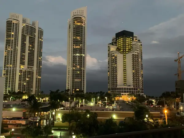 250 181st Dr #406, Sunny Isles Beach, FL 33160