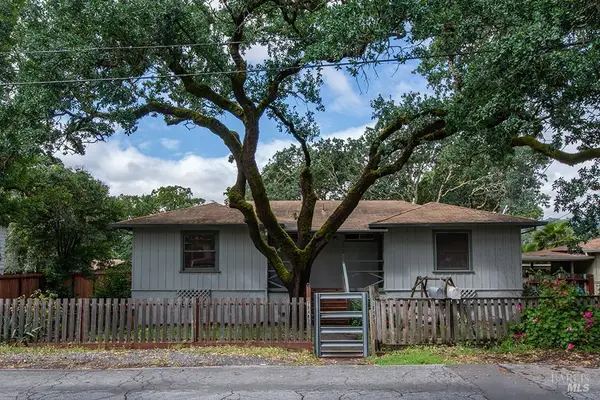 18466 4th Avenue, Boyes Hot Springs, CA 95476