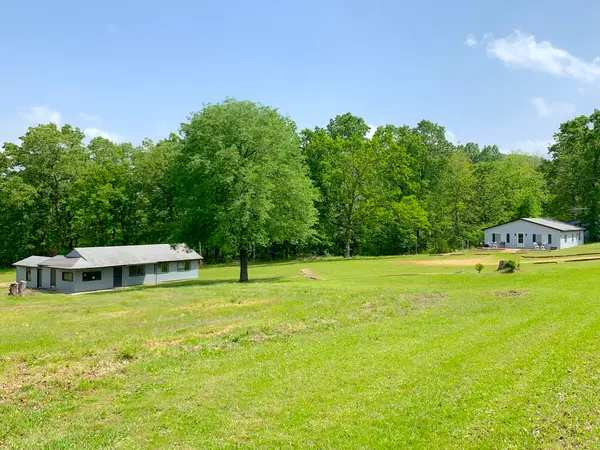2229 CENTRAL BOULEVARD, Bull Shoals, AR 72619