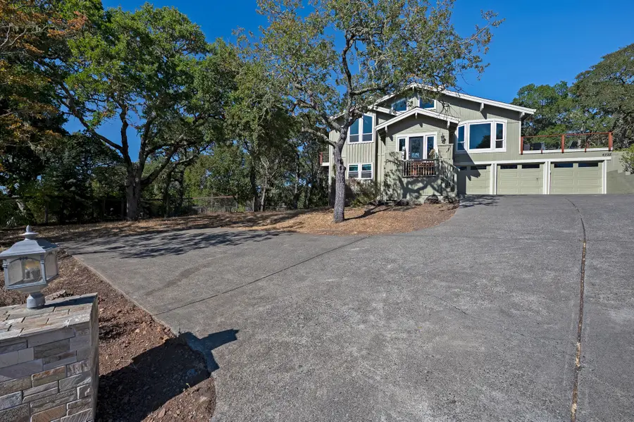 4727 Woodview Drive, Santa Rosa, CA 95405 - #3