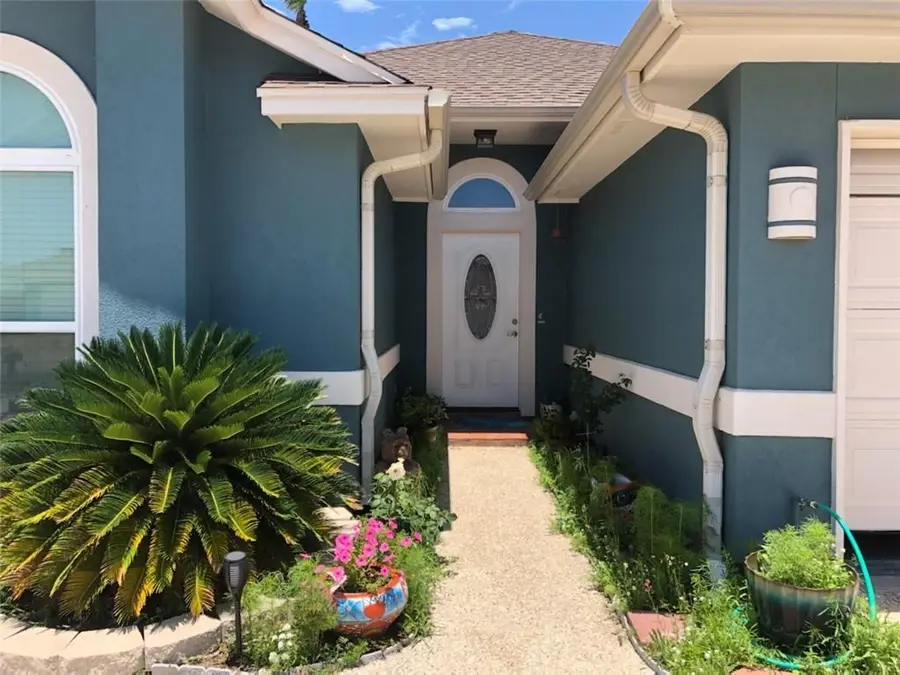 14218 Punta Bonaire Drive, Corpus Christi, TX 78418 - Image #2