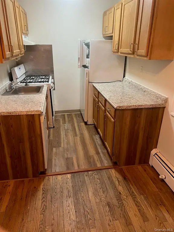 2103 Barclay Manor Unit #21C, Newburgh, NY 12250