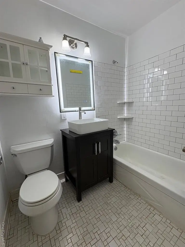 2103 Barclay Manor Unit #21C, Balmville, NY 12250 - #3