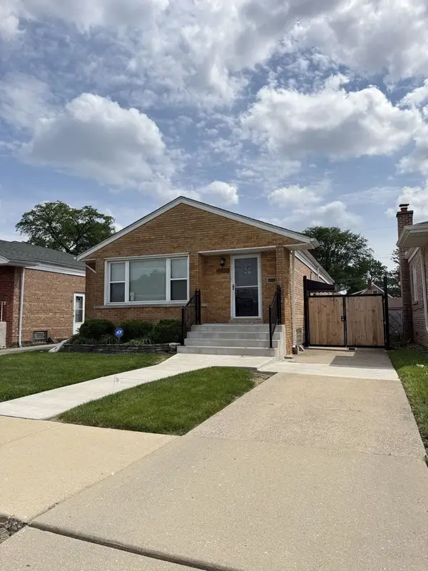3725 W 80th Street, Chicago, IL 60652