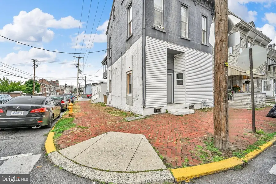 500 N 10th St, Reading, PA 19604 - #2