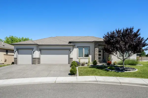 2312 Coppercreek Street, Richland, WA 99354