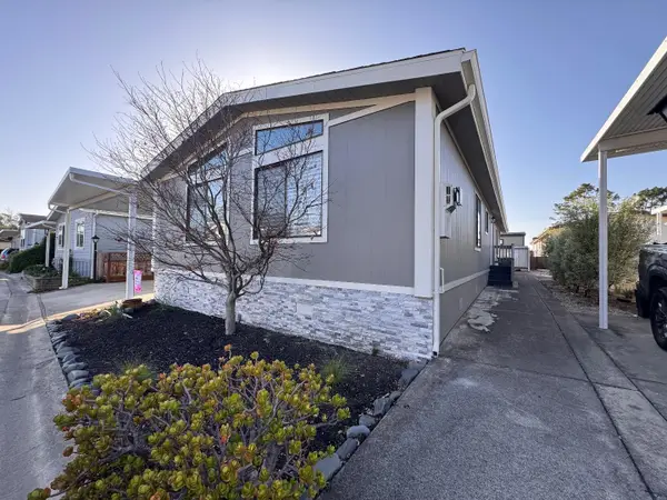 33 Sailfish Court #33, Half Moon Bay, CA 94019