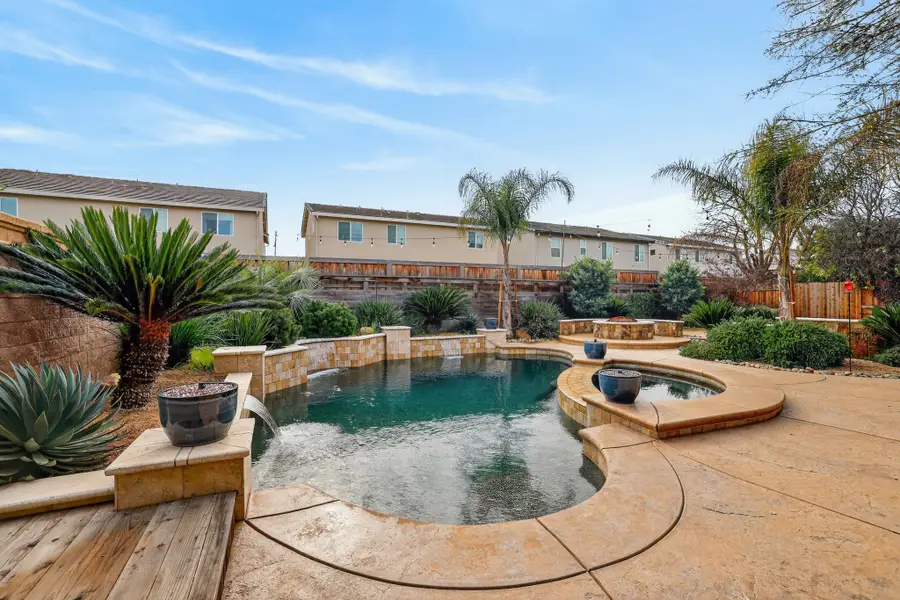 701 Rolling Green Drive, West Sacramento, CA 95605 - #2