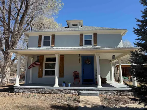 245 N 6th St, Hot Springs, SD 57747-7500