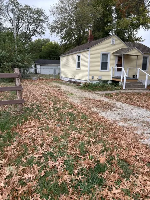 1604 N 32nd Street, Springfield, IL 62702-2107