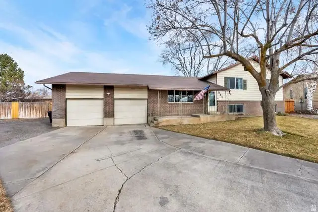 584 W 1350 N, Clinton, UT 84015 - #3