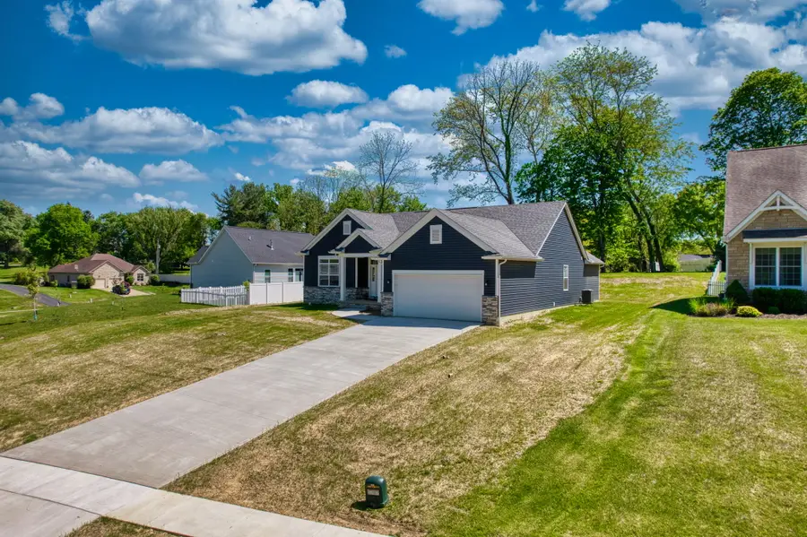 1725 Pleasantview Drive, Lancaster, OH 43130 - #3