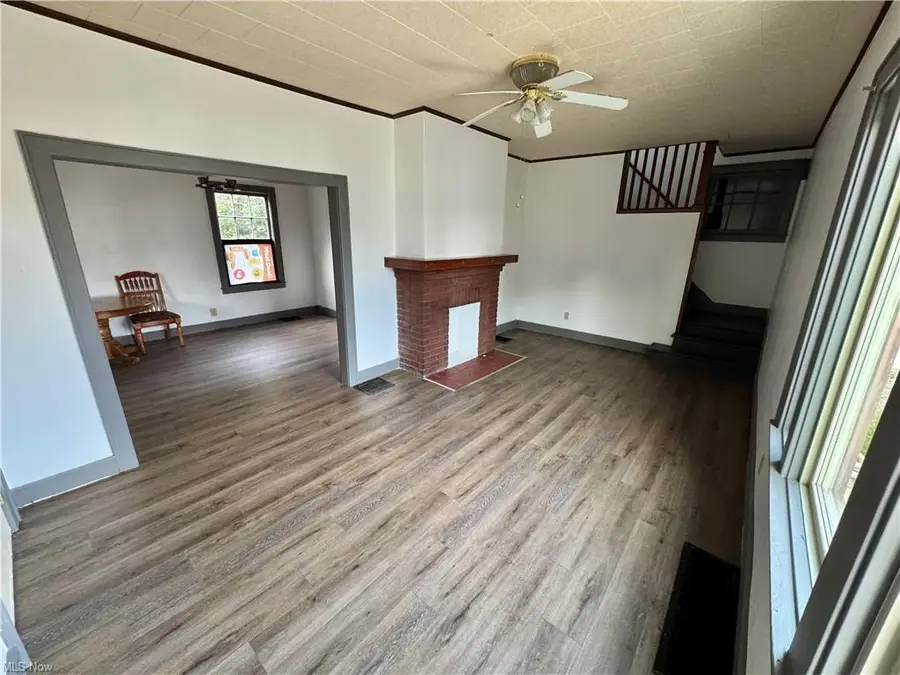 814 Grandview Avenue, Coshocton, OH 43812 - #3