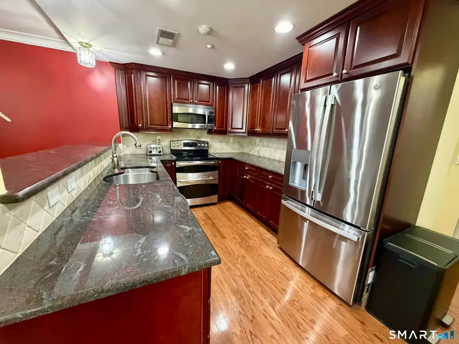 30 Schoolhouse Drive #105 #105, West Hartford, CT 06110 - #3