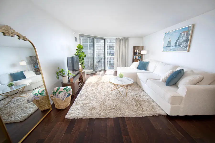 1660 N Prospect Ave, Milwaukee, WI 53202 - #3