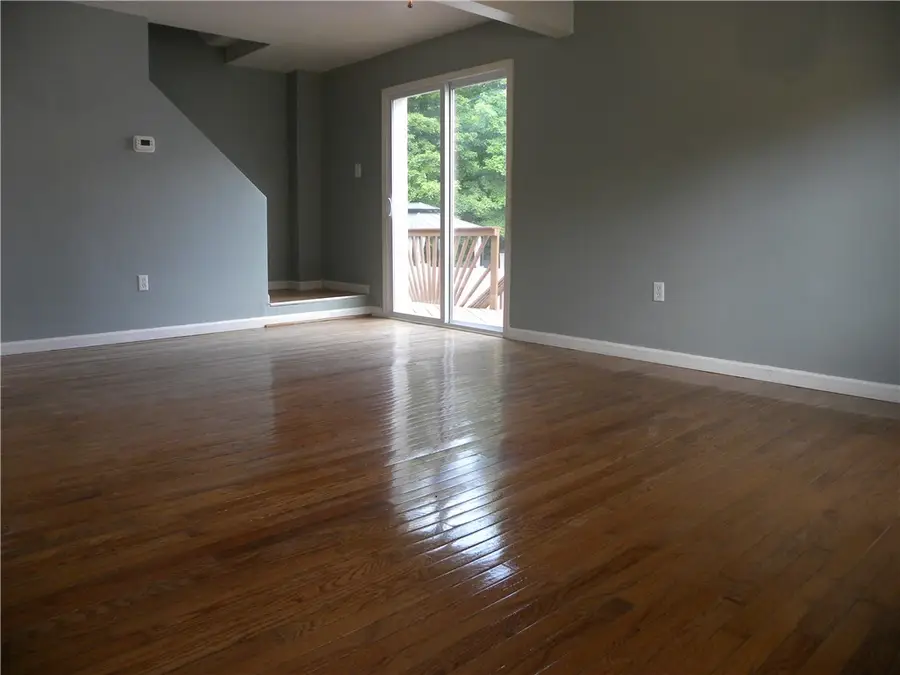 125 Everglade Dr, Pittsburgh, PA 15235 - #3