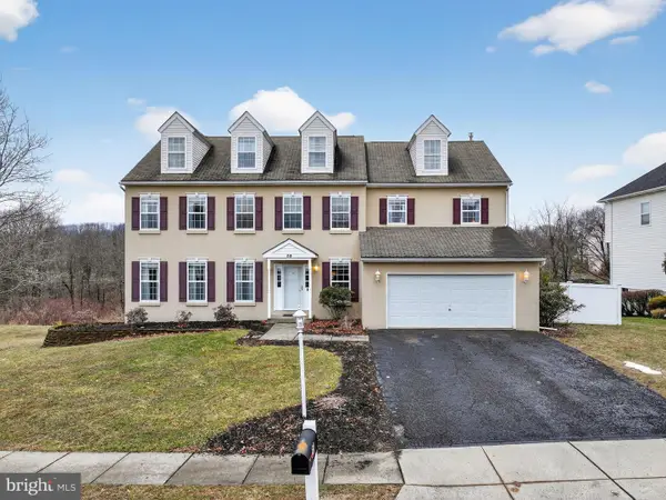 55 Jamie Cir, GILBERTSVILLE, PA 19525