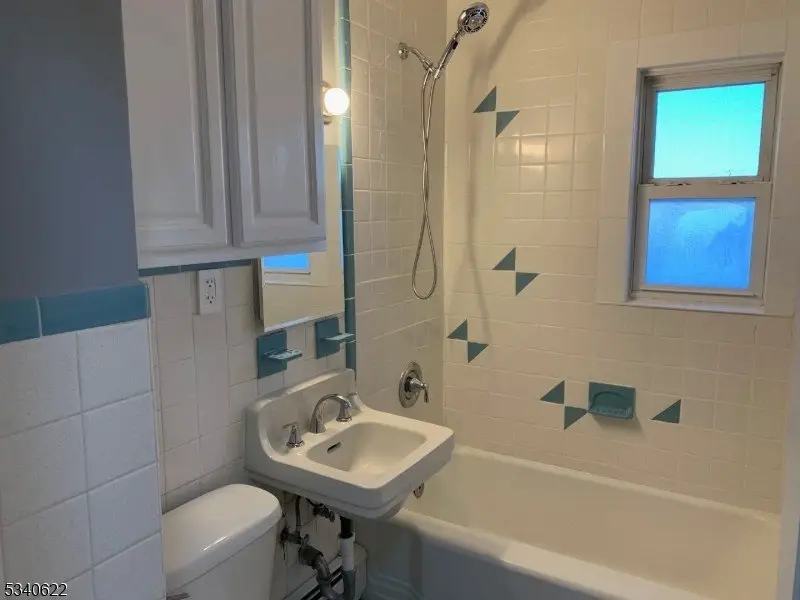 943 Jackson Ave #null, Elizabeth, NJ 07201-1806 - Image #3