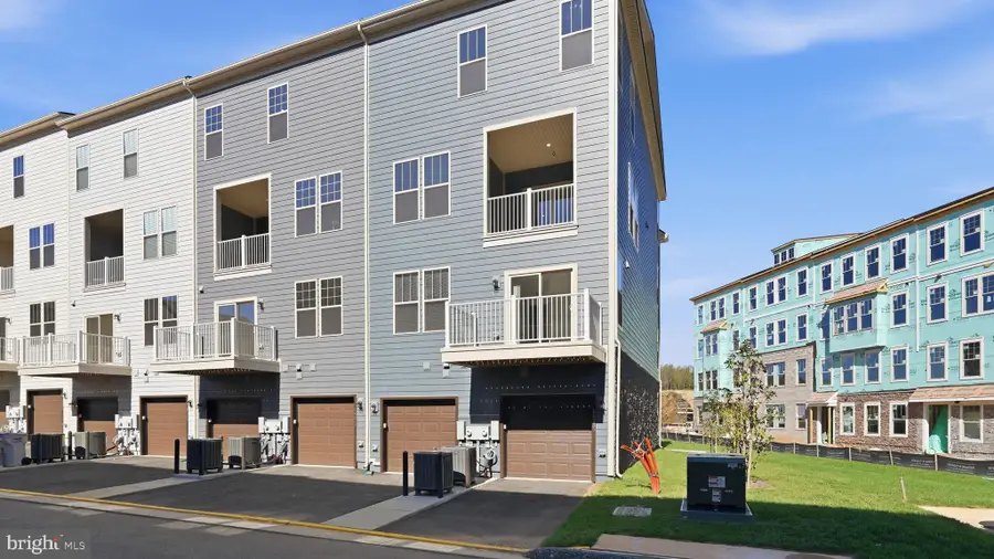 14035 Onyx Street, Woodbridge, VA 22193 - #2